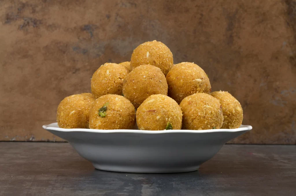 Besan Laddu