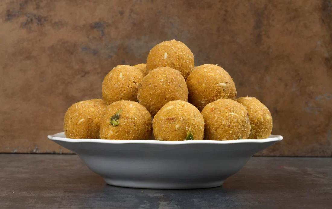 Besan Laddu