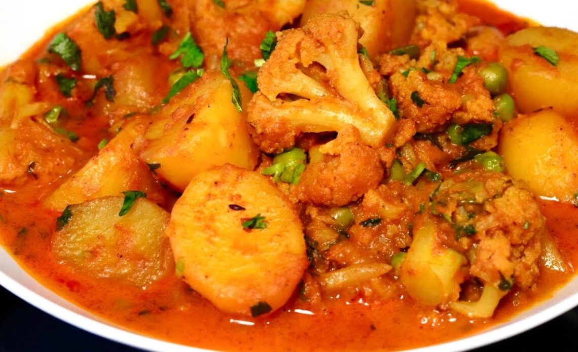 Spicy Aloo Gobi Curry With Gravy