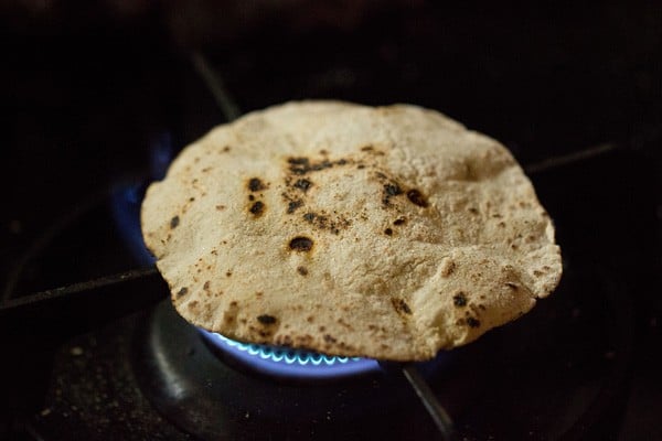 Cooking the Jowar Roti